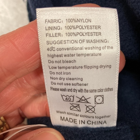 5/$20 navy blue knit dinosaur hat with ear flaps size 4-7y - Picture 6 of 6